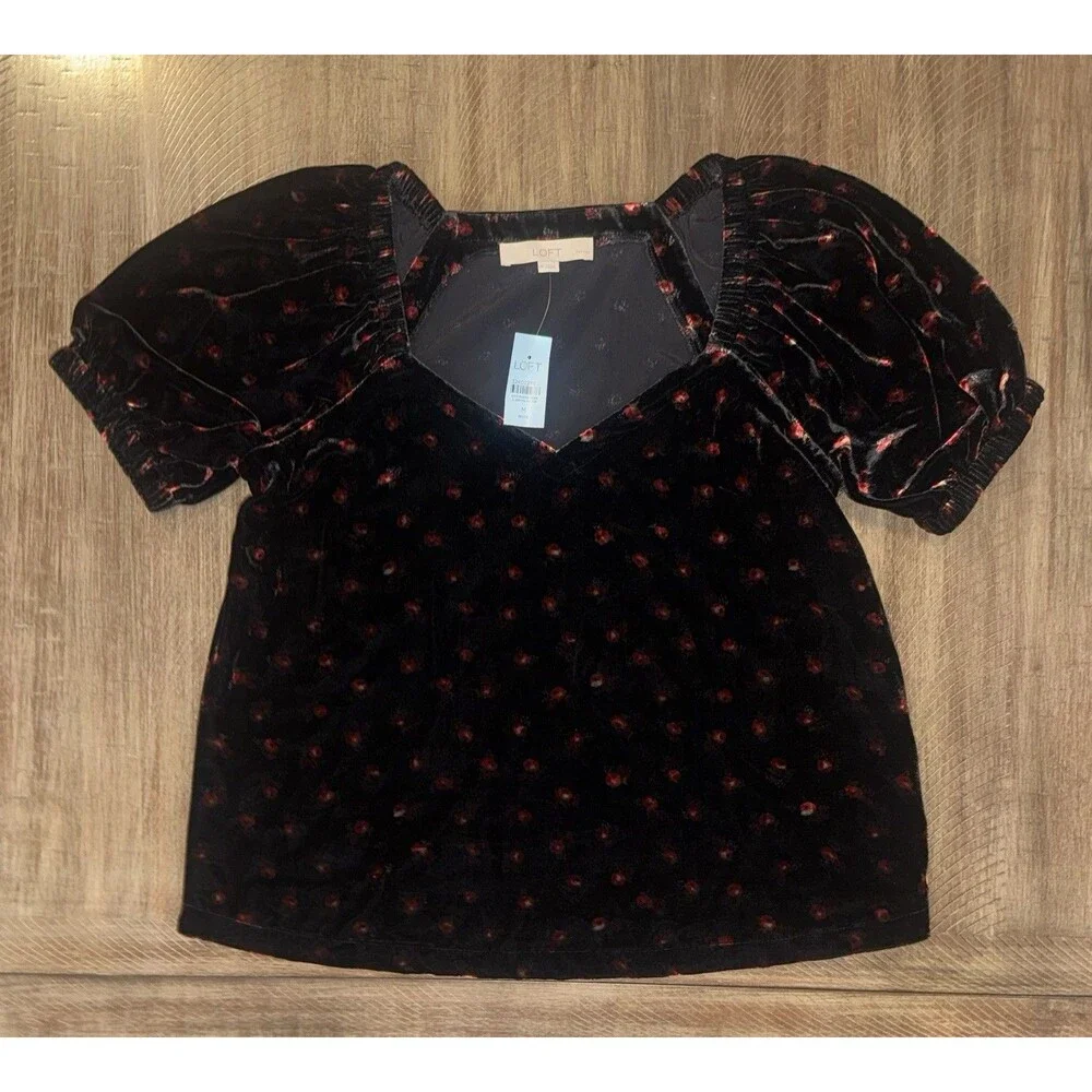 NWT Loft Ann Taylor Black Floral Velvet Puff Sleeve Top Sweetheart Neck Size MP